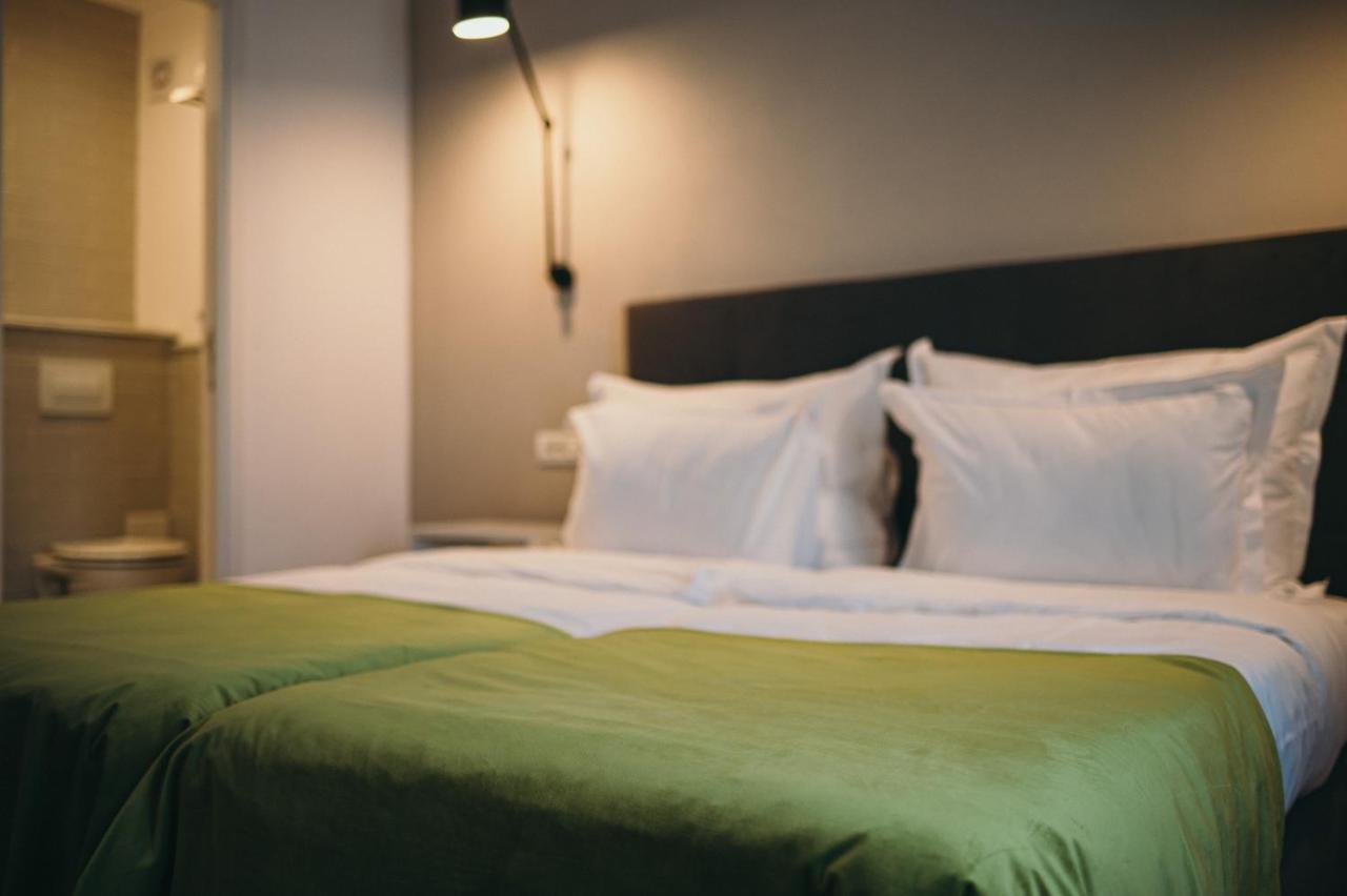 Nest Guesthouse Drobeta Turnu Severin Eksteriør bilde