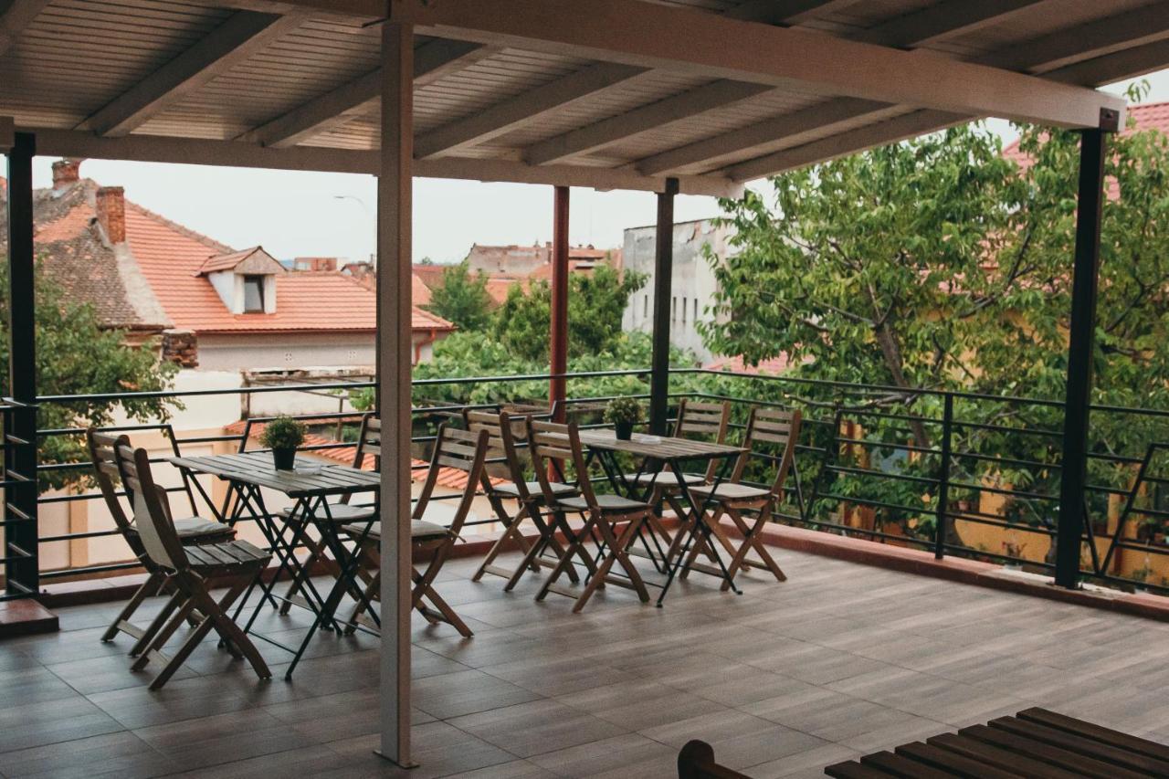 Nest Guesthouse Drobeta Turnu Severin Eksteriør bilde
