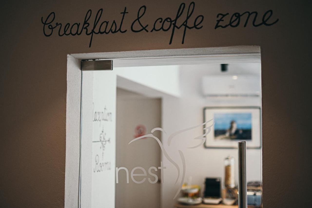 Nest Guesthouse Drobeta Turnu Severin Eksteriør bilde