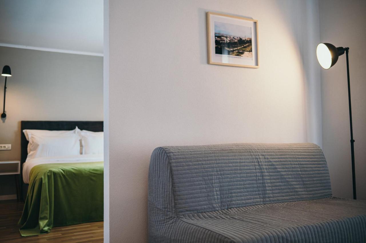 Nest Guesthouse Drobeta Turnu Severin Eksteriør bilde