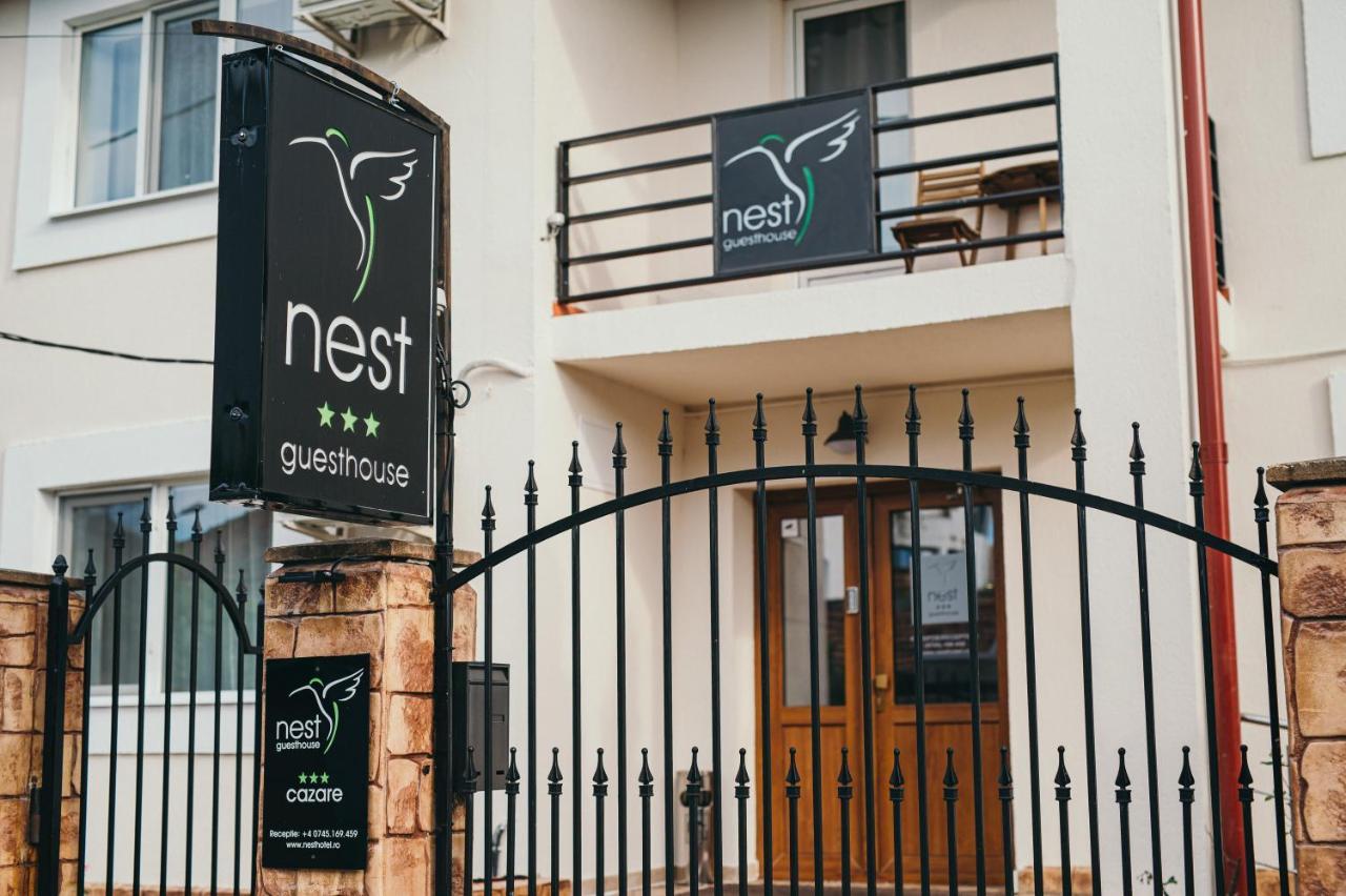 Nest Guesthouse Drobeta Turnu Severin Eksteriør bilde