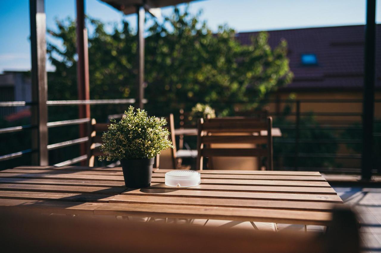 Nest Guesthouse Drobeta Turnu Severin Eksteriør bilde