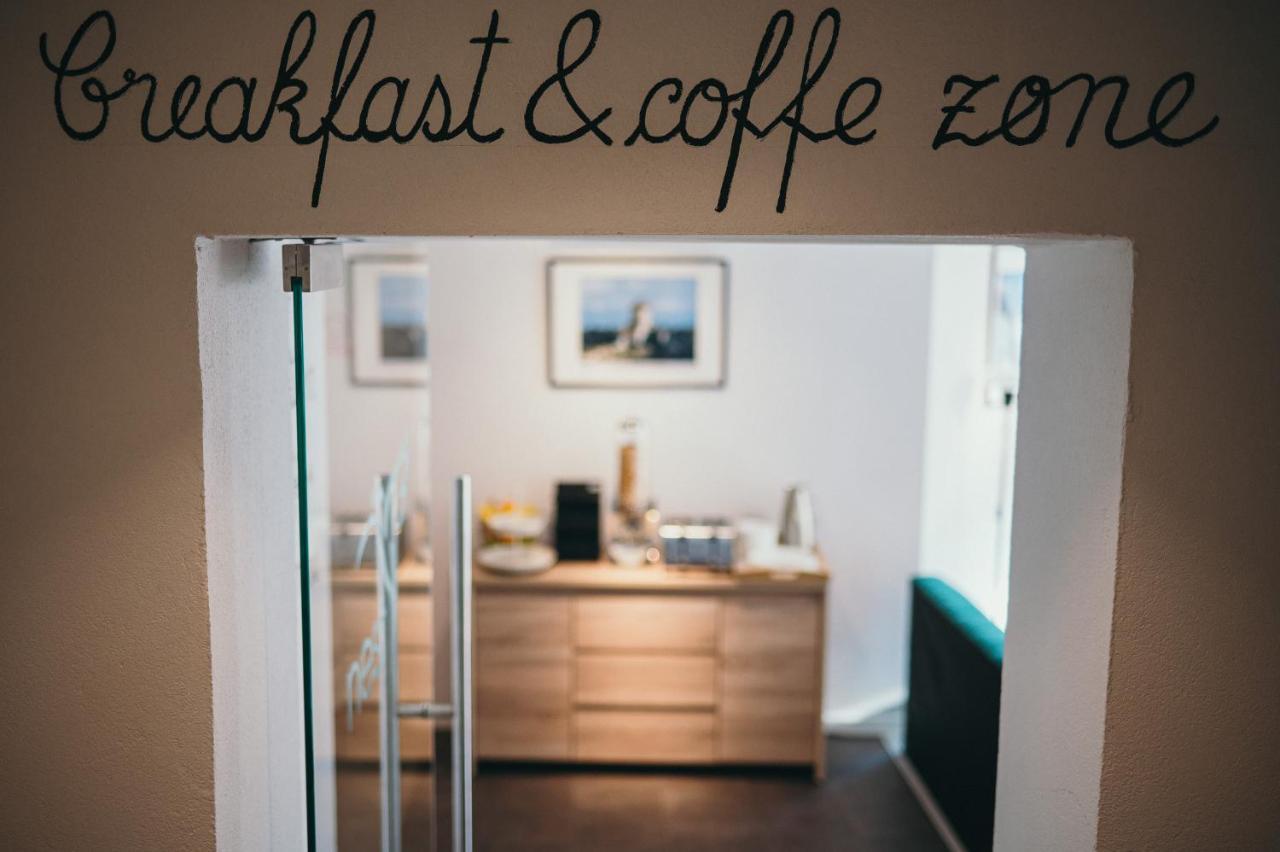 Nest Guesthouse Drobeta Turnu Severin Eksteriør bilde