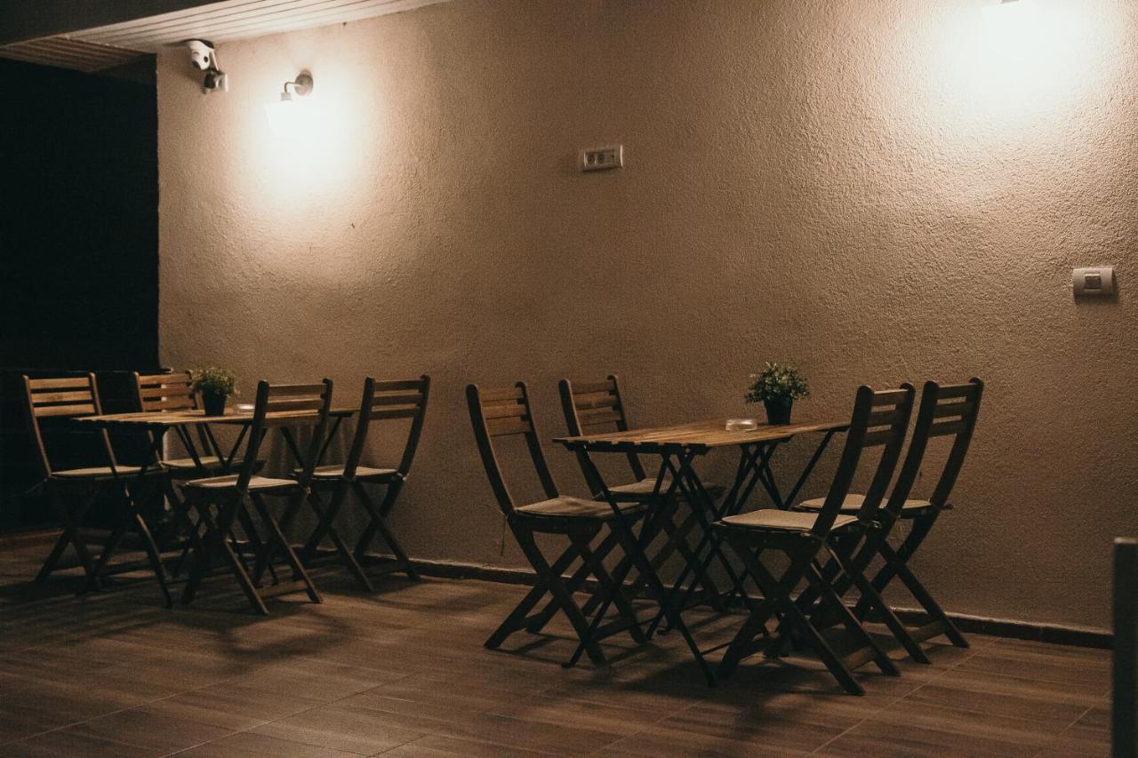 Nest Guesthouse Drobeta Turnu Severin Eksteriør bilde