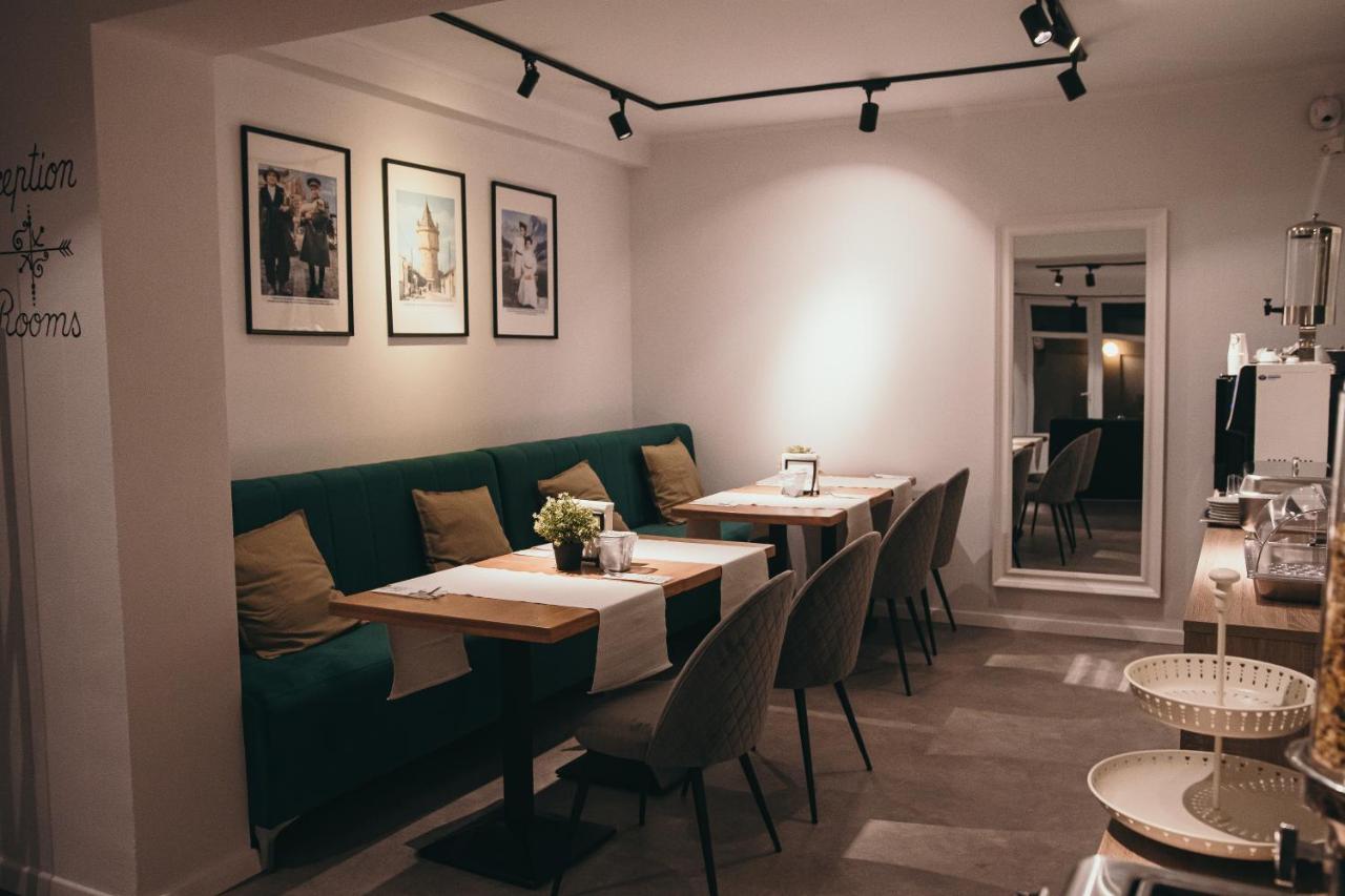 Nest Guesthouse Drobeta Turnu Severin Eksteriør bilde