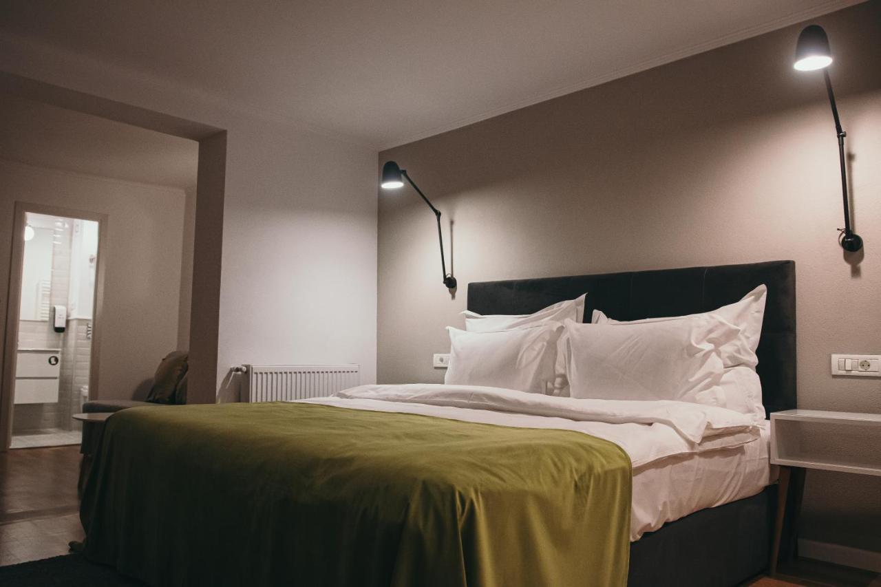 Nest Guesthouse Drobeta Turnu Severin Eksteriør bilde
